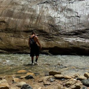 Meet your Posher, Raymond